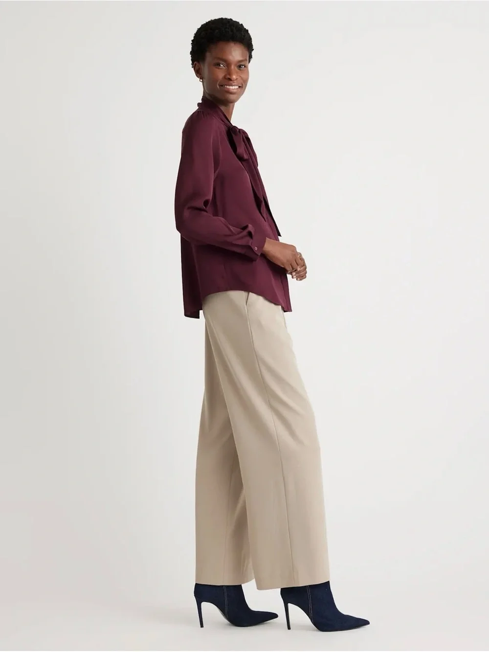 🆕 QUINCE Washable Stretch Silk Tie Neck Blouse - Picture 5 of 14